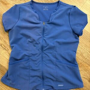 Jaanuu Scrub Set